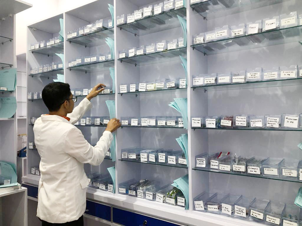Layanan Instalasi Farmasi RS Pasar Minggu Cirebon